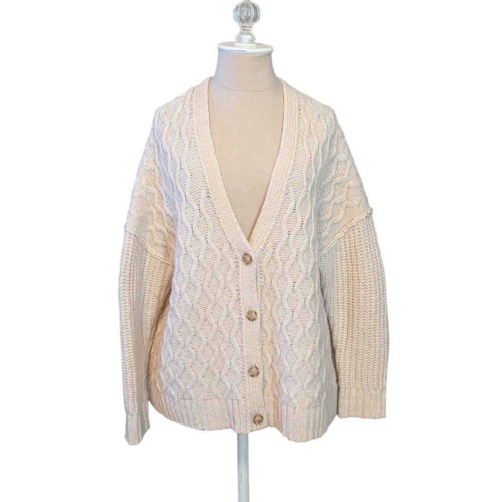 American Eagle Cable Knit Button Front Cardigan Sweater Oversized Cream Ivory